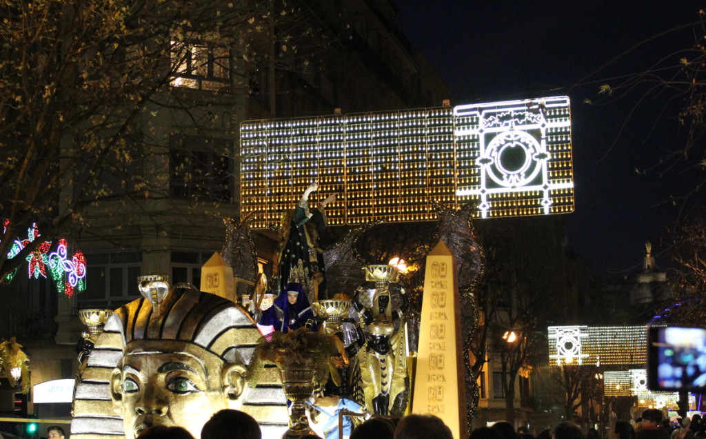 cabalgata de los reyes magos en san sebastian donostia el rey gaspar