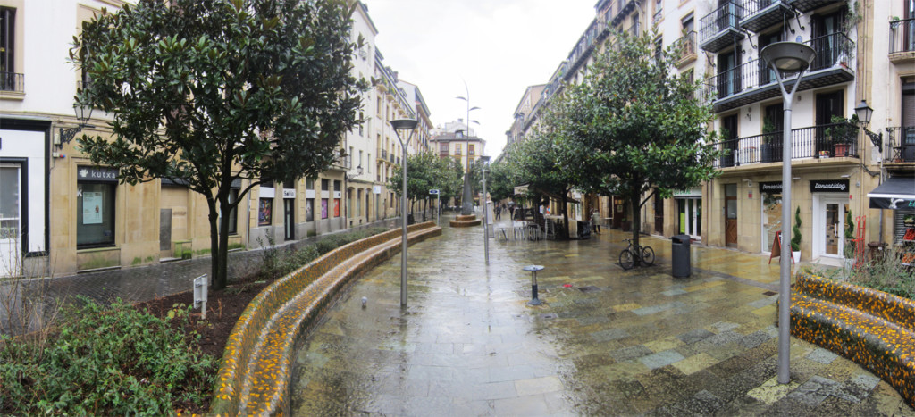 que ver en la plaza sarriegui de donostia san sebastian en la parte vieja